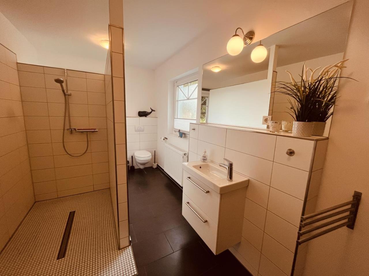 Ferienhaus De Niege Leive 보른 외부 사진